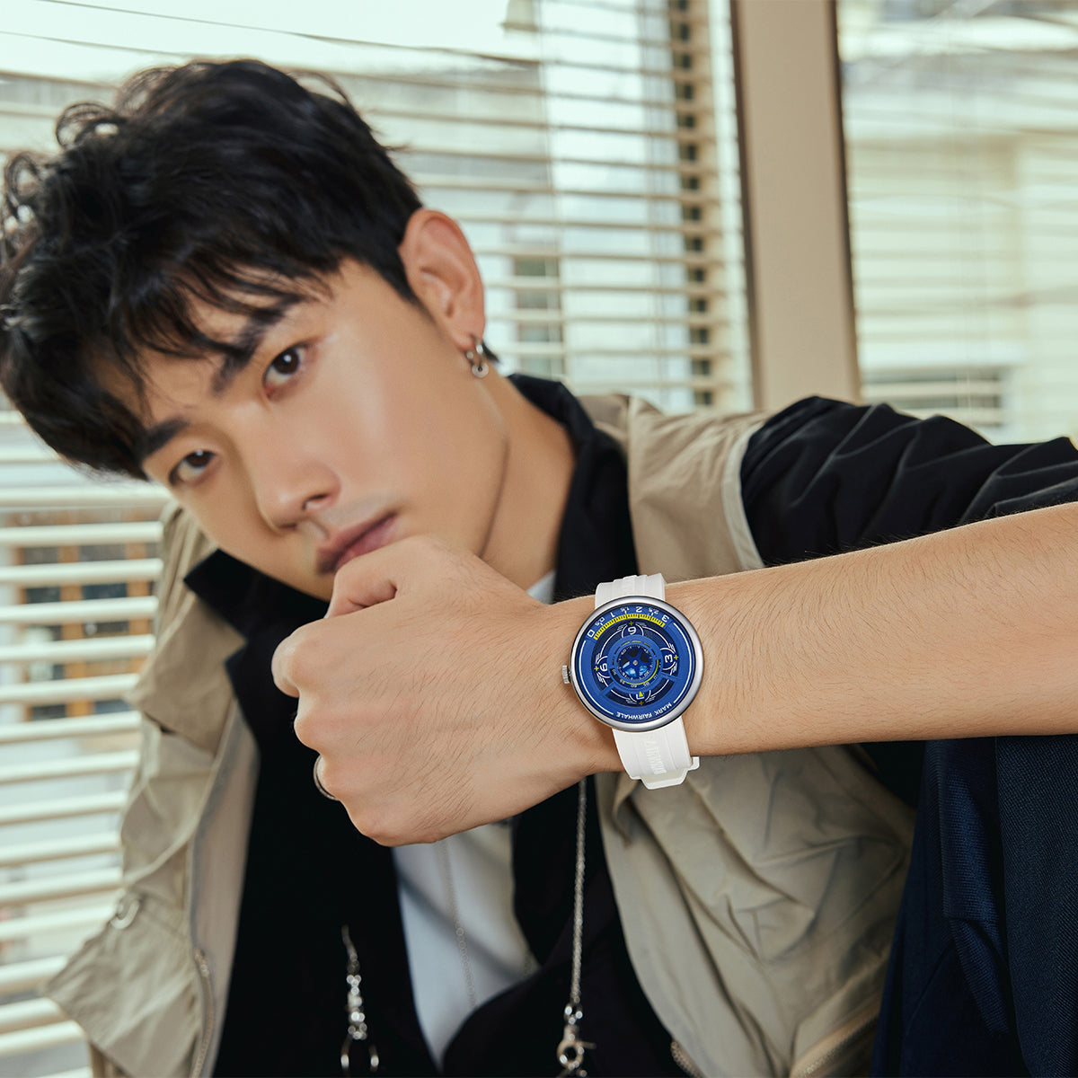 M-F  5990  BLUE